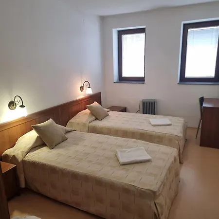 Mountain Paradise 4 - 1 Bedroom - Gondola, 100m Away - Washer Bansko