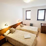 Mountain Paradise 4 - 1 Bedroom - Gondola, 100m Away - Washer Банско