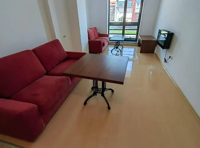 Mountain Paradise 4 - 1 Bedroom - Gondola, 100m Away - Washer Apartment Bansko