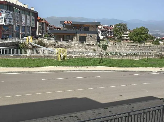 Apartment Mountain Paradise 4 - 1 Bedroom - Gondola, 100m Away - Washer Bansko