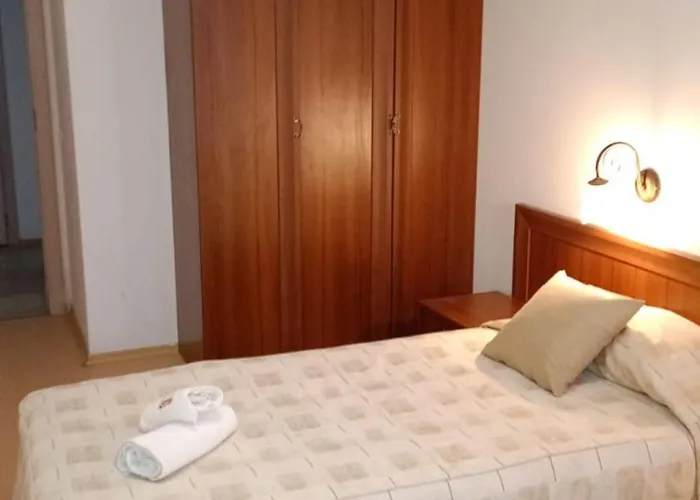 Mountain Paradise 4 - 1 Bedroom - Gondola, 100m Away - Washer Bansko